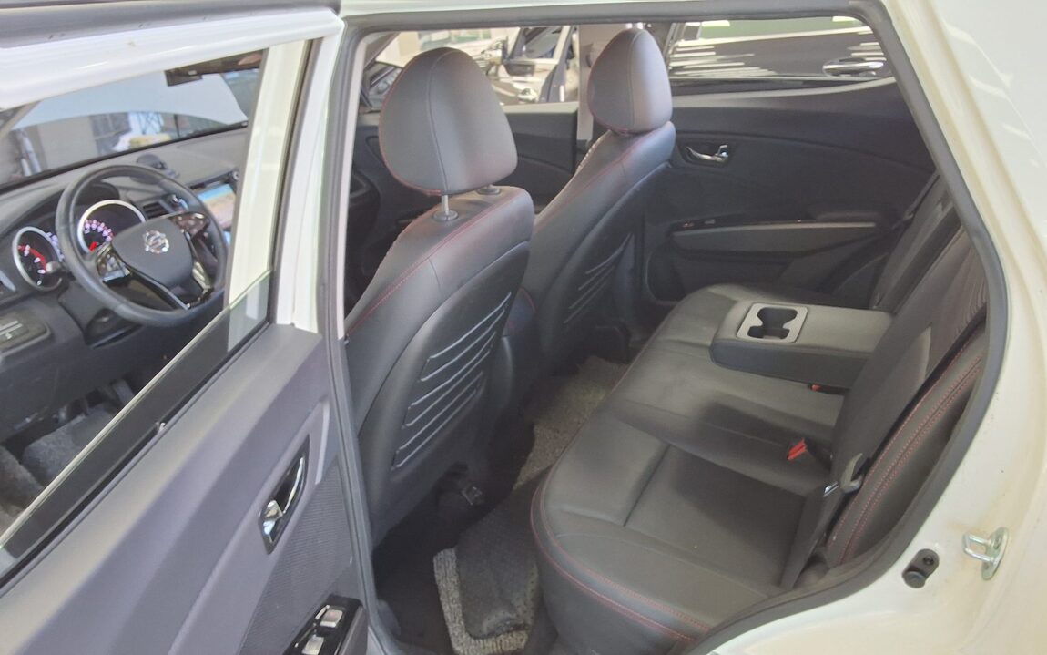 KG MOBILITY (SSANGYONG) TIVOLI AIR DIESEL 2WD IX 2019 - zdjęcie 12