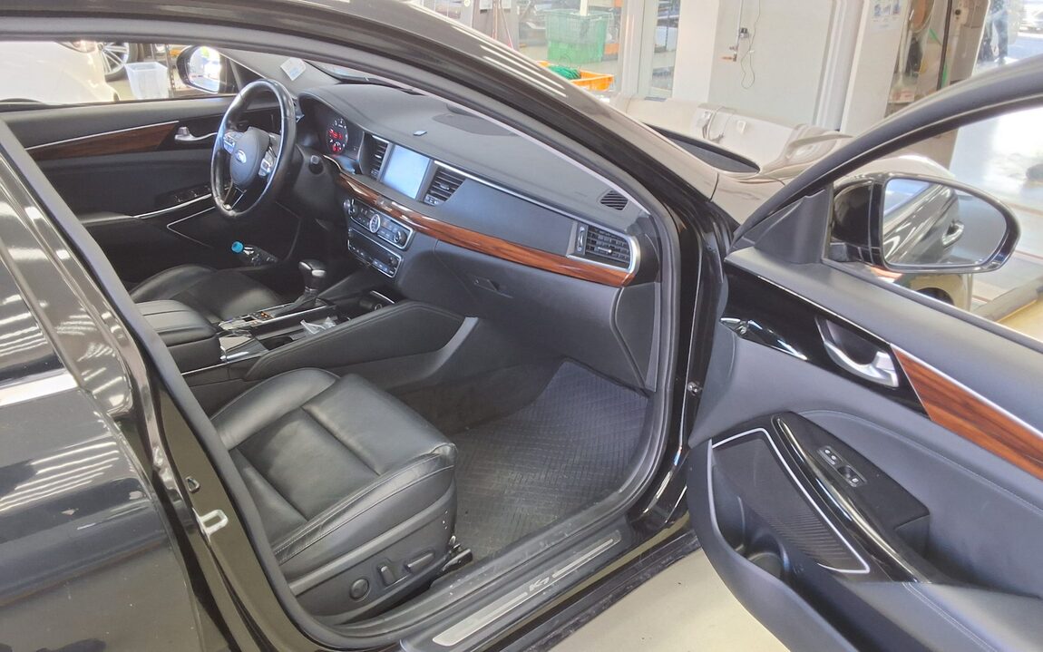 KIA ALL NEW K7 R2.2 DIESEL LIMITED 2017 - zdjęcie 14