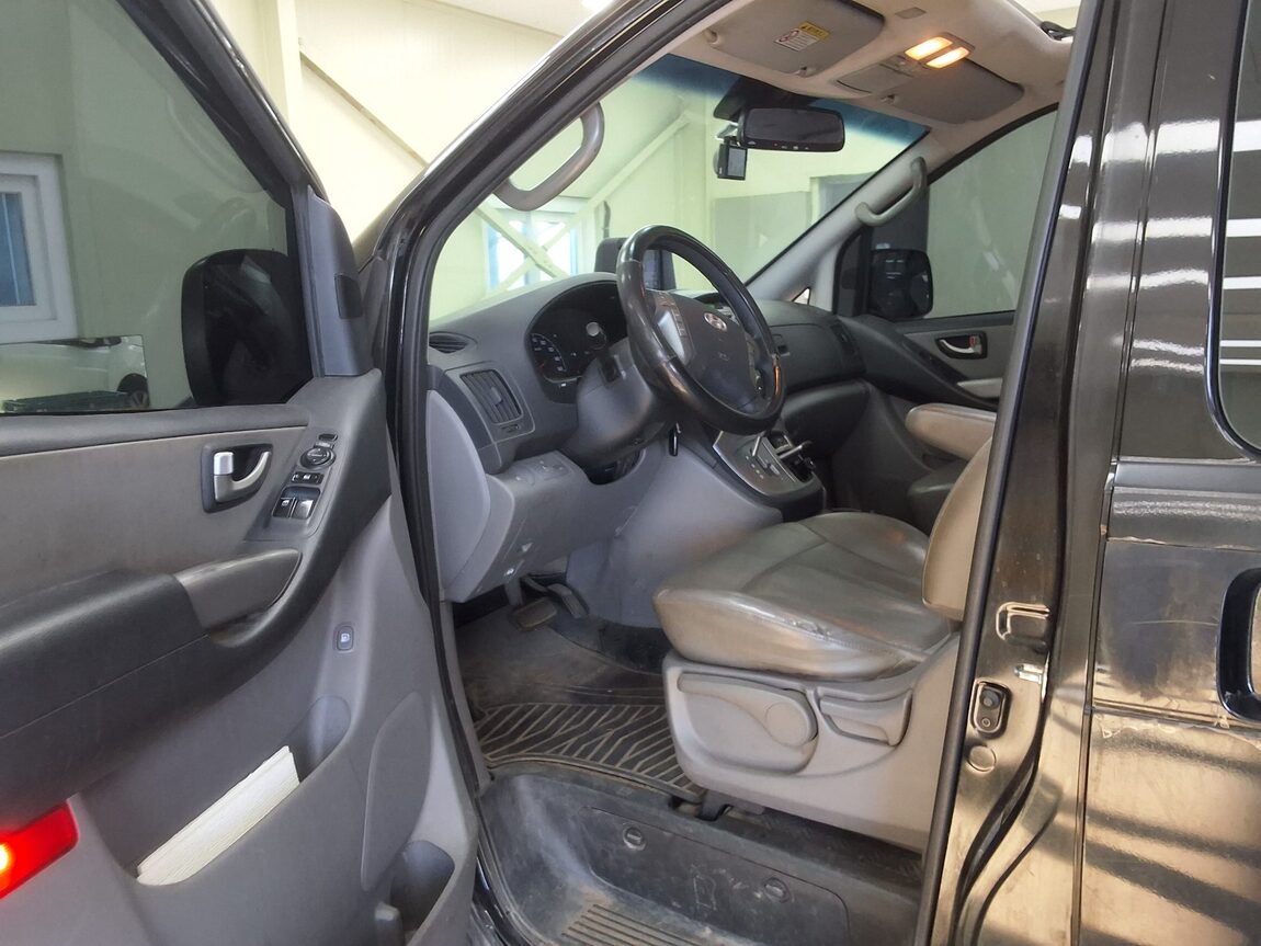 HYUNDAI GRAND STAREX 11-SEATER DIESEL CVX PREMIER 2014 - zdjęcie 11