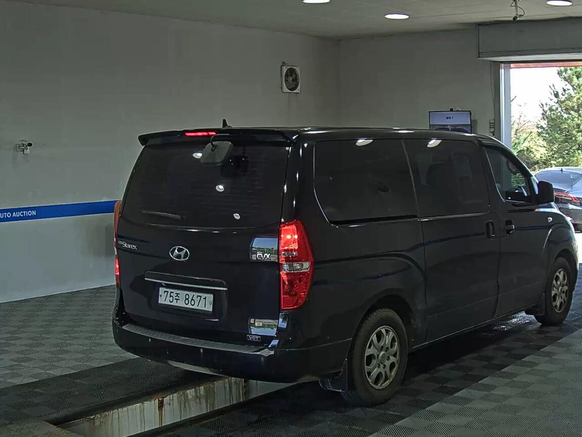 HYUNDAI GRAND STAREX 11-SEATER DIESEL CVX PREMIER 2014 - zdjęcie 5