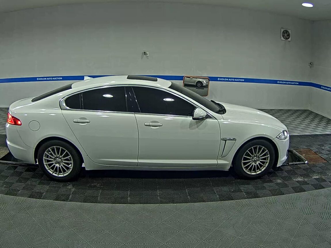JAGUAR XF 2 LUXURY 2013 - zdjęcie 4