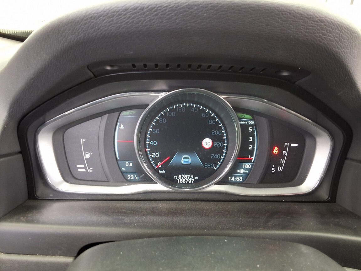 VOLVO S80 (2ND GEN) D5 2014 - zdjęcie 9