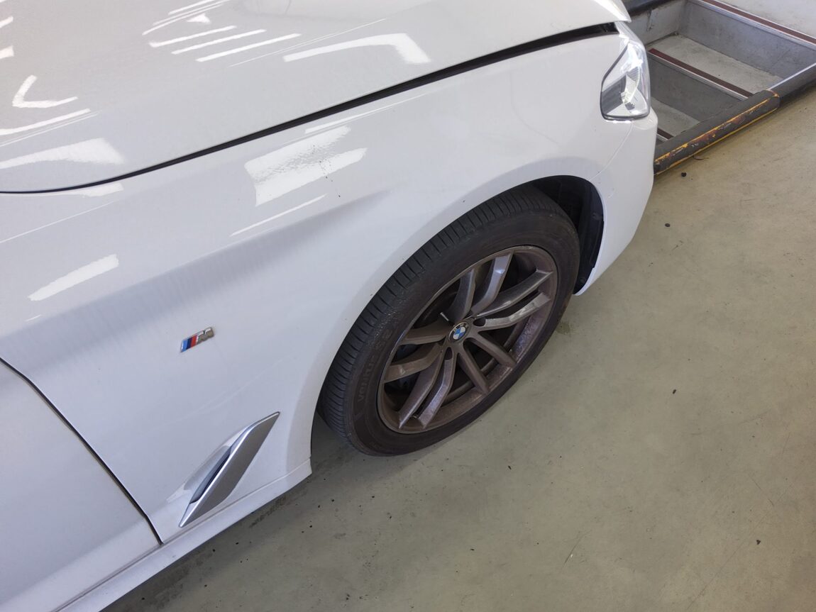 BMW 5 SERIES (7TH GEN) 530i xDRIVE M SPORT PACK PLUS 2018 - zdjęcie 24