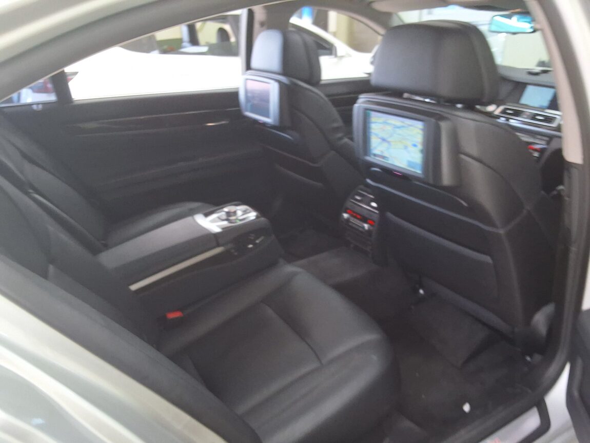 BMW 7 SERIES (5TH GEN) 740Li 2012 - zdjęcie 14