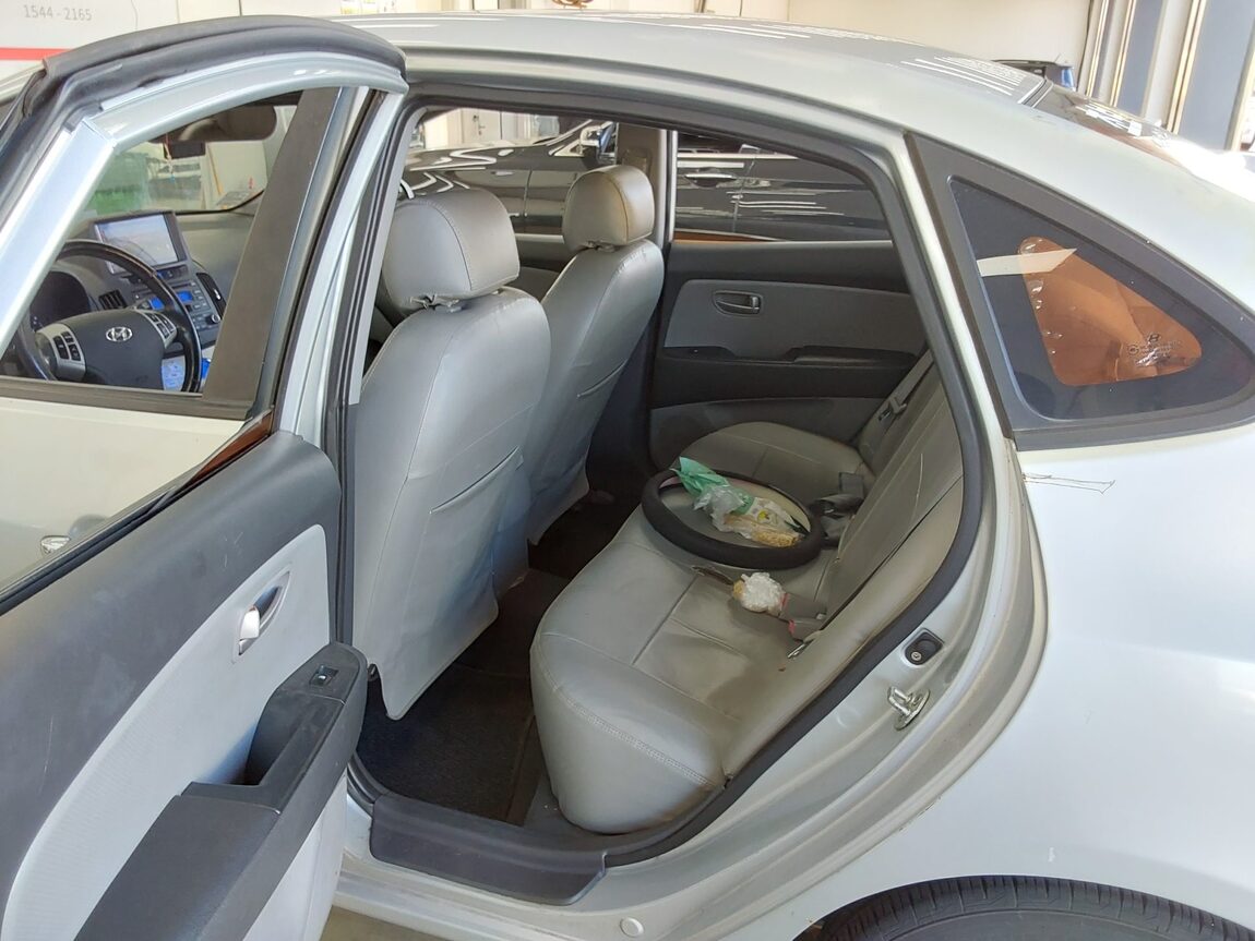 HYUNDAI AVANTE HD 1.6 VVT S16 LUXURY 2008 - zdjęcie 12