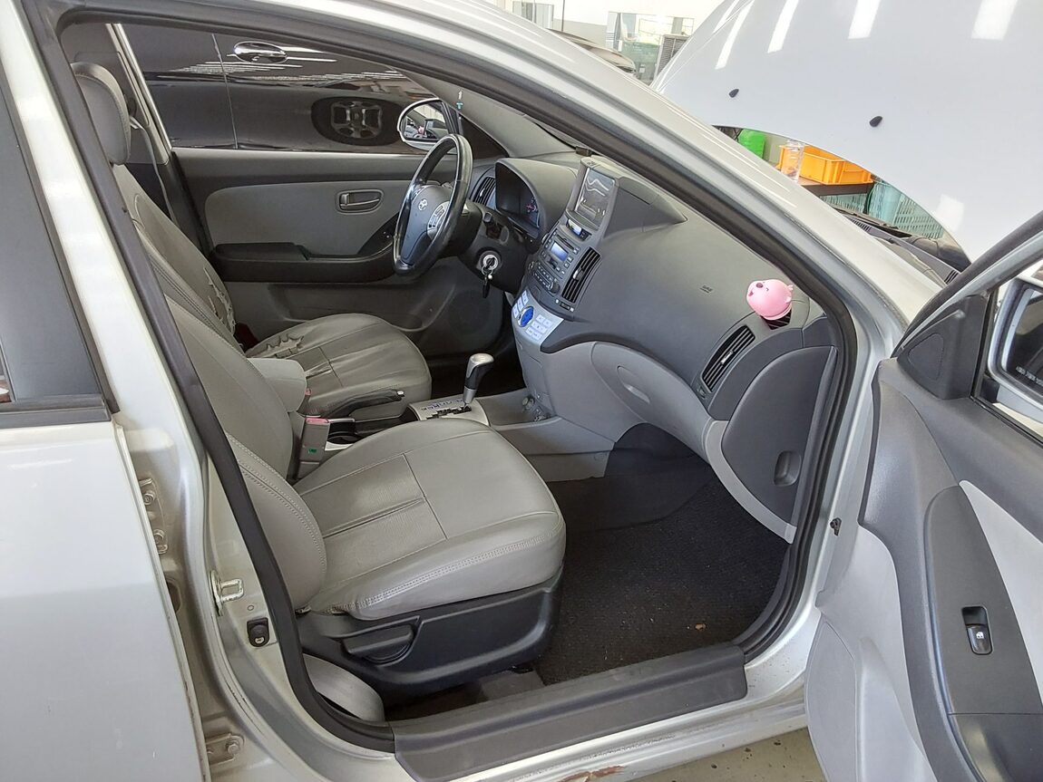 HYUNDAI AVANTE HD 1.6 VVT S16 LUXURY 2008 - zdjęcie 14