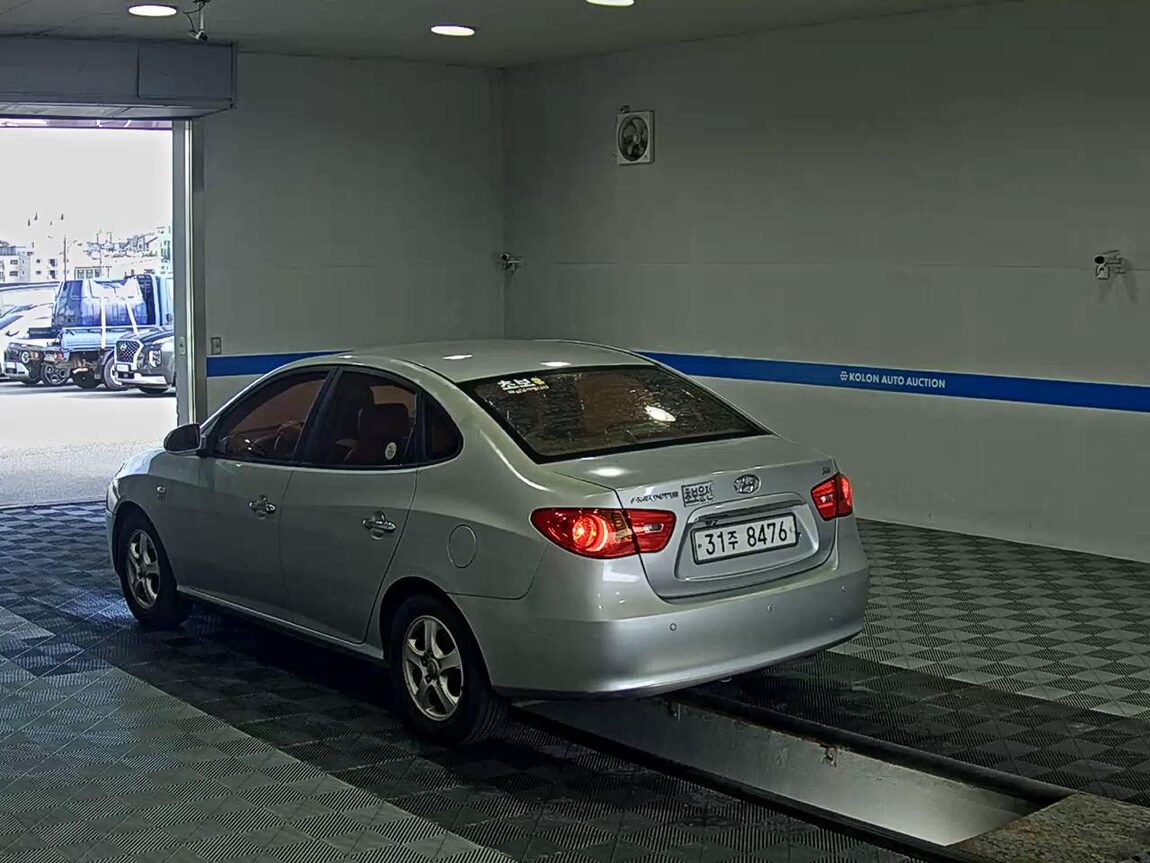 HYUNDAI AVANTE HD 1.6 VVT S16 LUXURY 2008 - zdjęcie 6