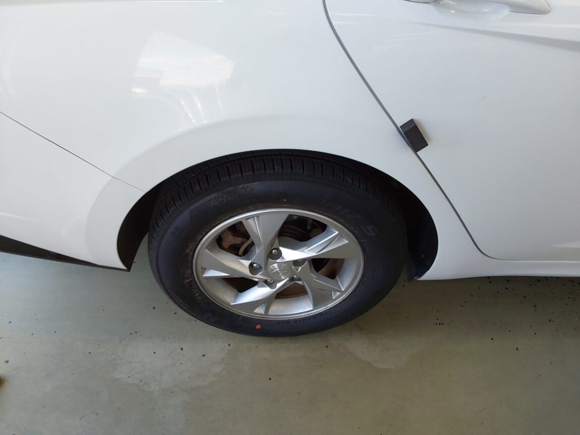 HYUNDAI AVANTE (CN7) 1.6 GASOLINE MODERN 2021 - zdjęcie 23