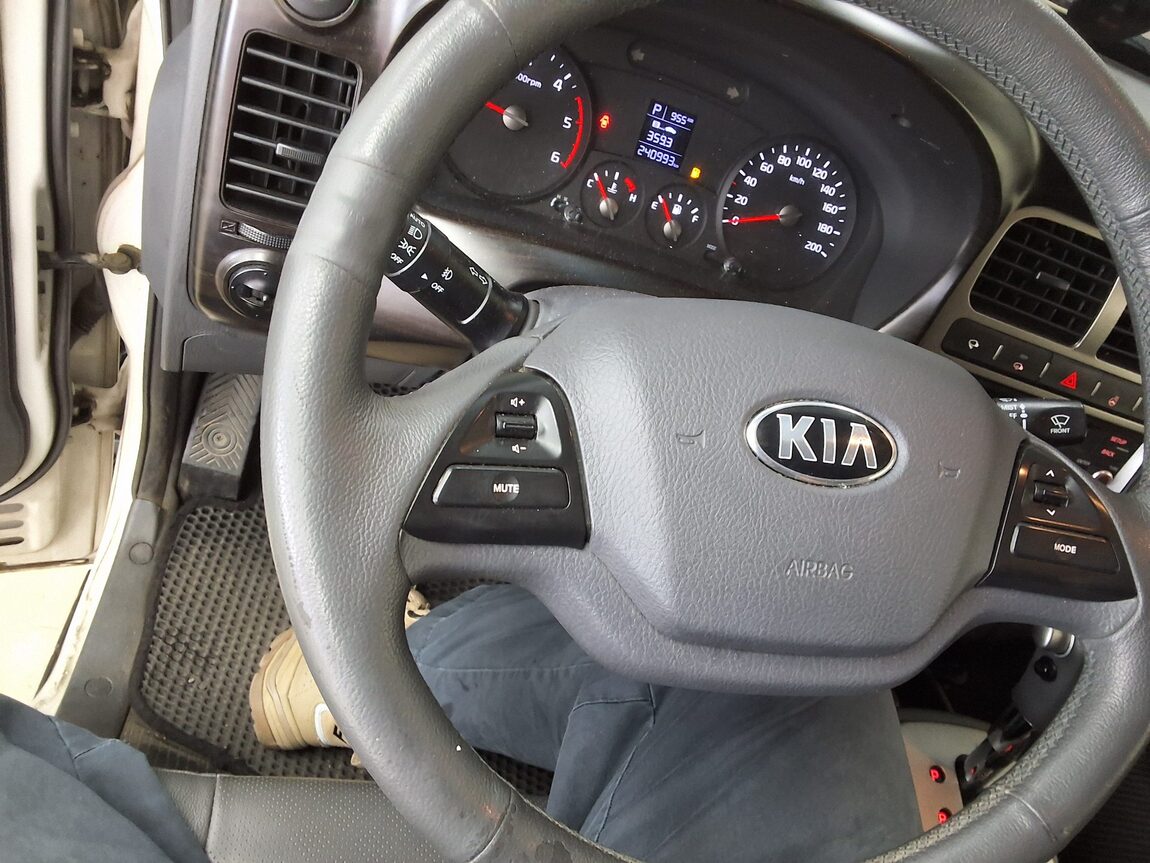 KIA BONGO III CARGO FREEZER BOX TRUCK 1 TON KING CAB 2019 - zdjęcie 19