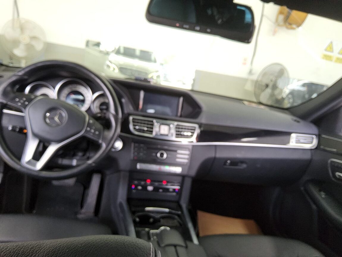 MERCEDES-BENZ E-CLASS (4TH GEN) E220 CDI BLUETEC AVANTGARDE 2016 - zdjęcie 11