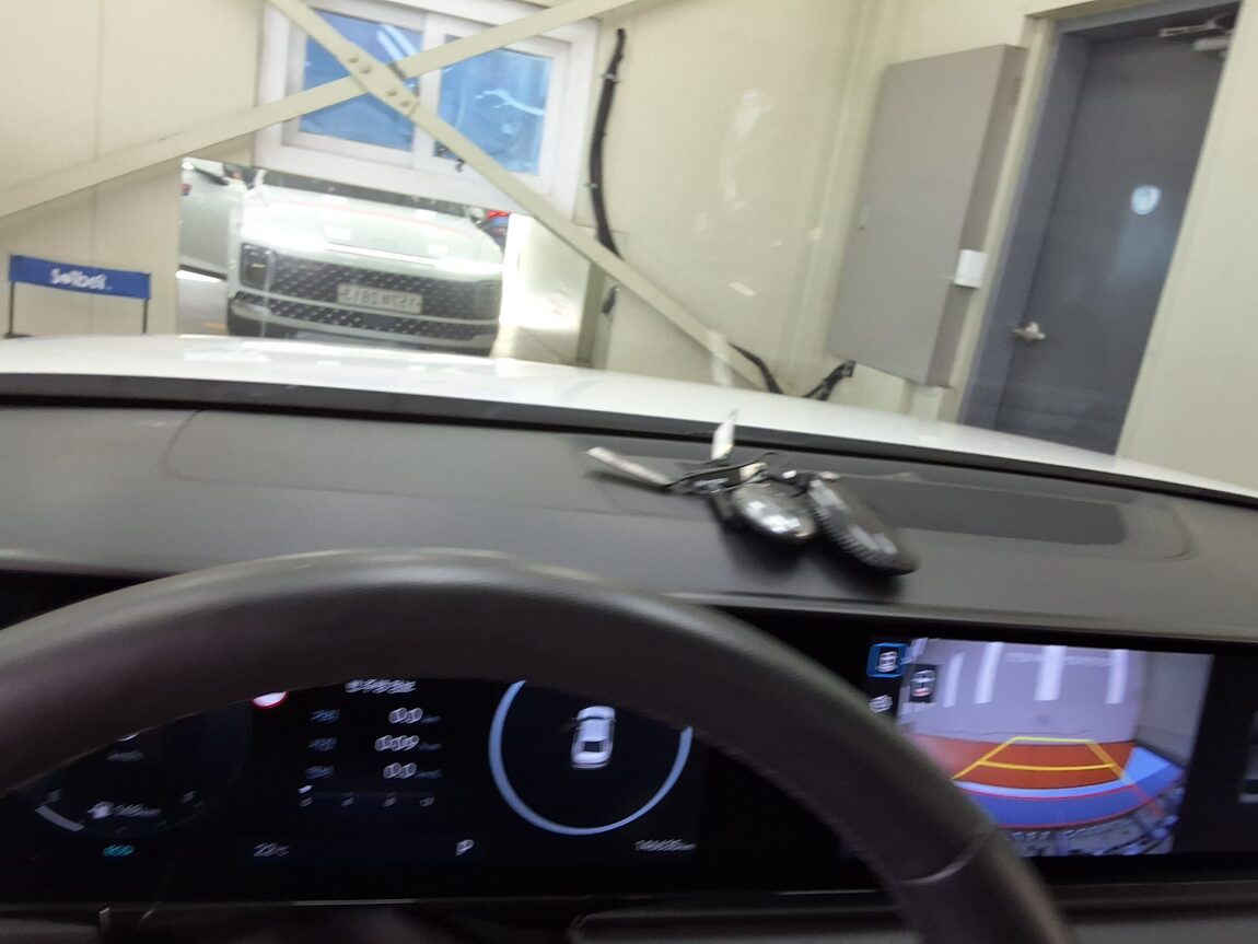 HYUNDAI THE ALL NEW GRANDEUR LPi 3.5 COMMERCIAL PREMIUM MODEL 2025 - zdjęcie 25