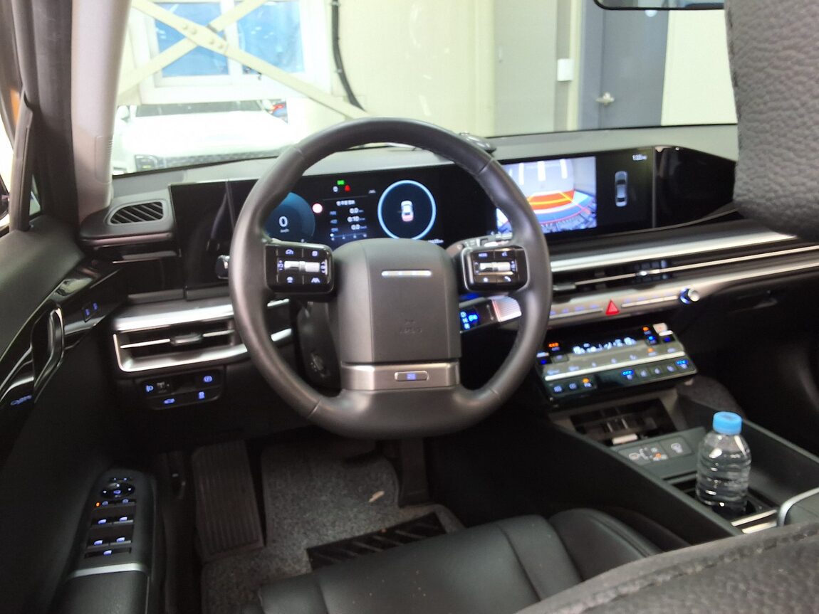 HYUNDAI THE ALL NEW GRANDEUR LPi 3.5 COMMERCIAL PREMIUM MODEL 2025 - zdjęcie 12