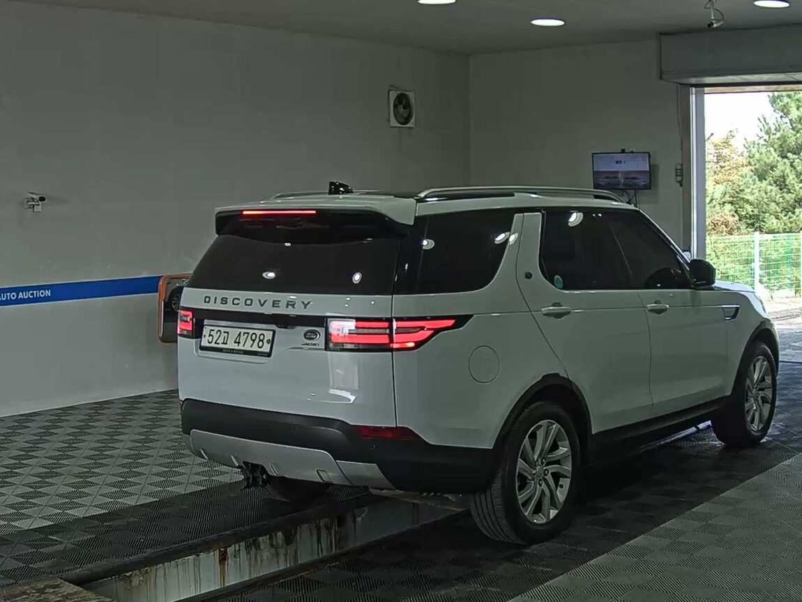 LAND ROVER DISCOVERY 5 3.0 TD6 HSE 2017 - zdjęcie 5