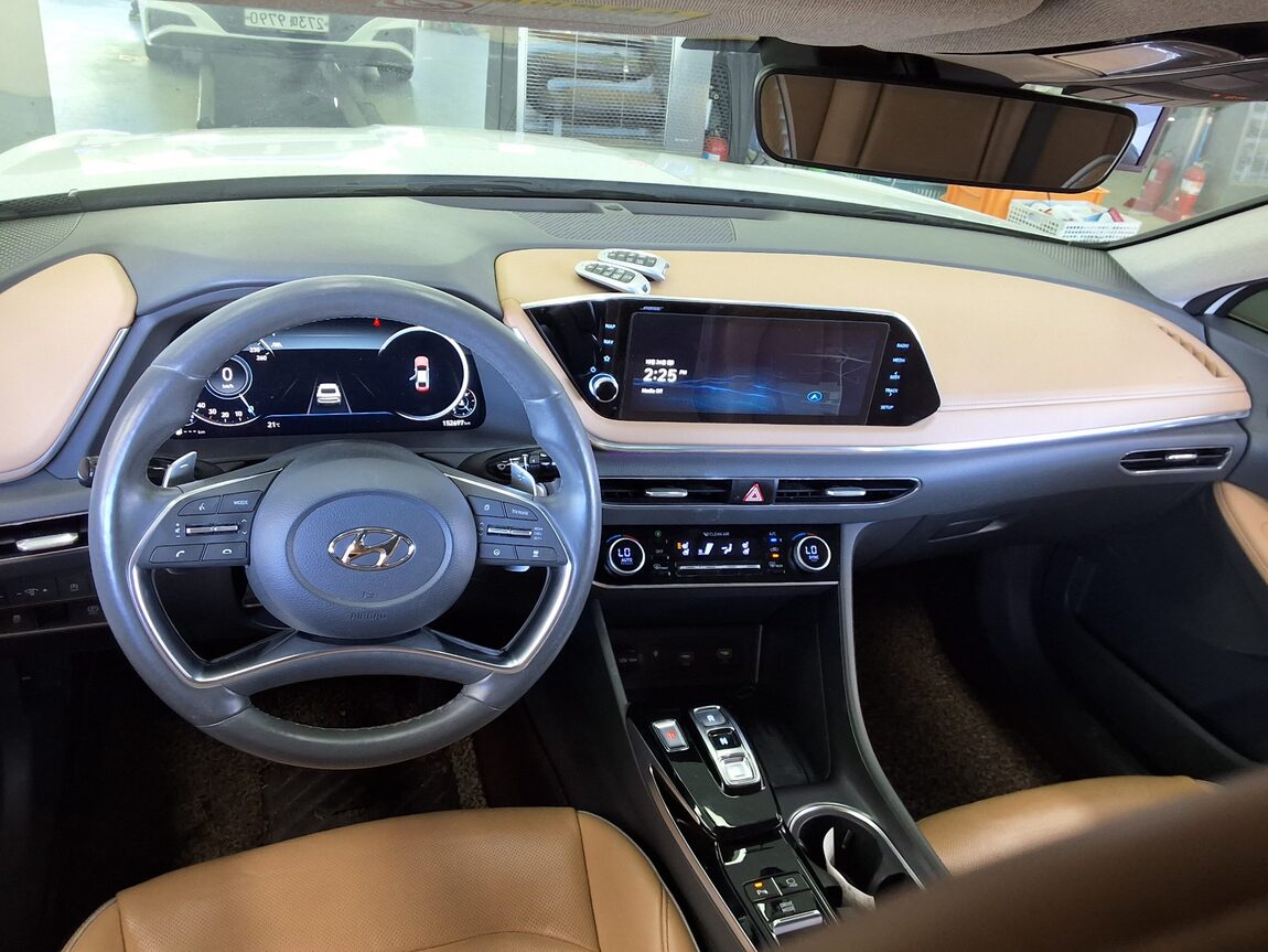 HYUNDAI SONATA (DN8) 1.6 TURBO INSPIRATION 2020 - zdjęcie 11