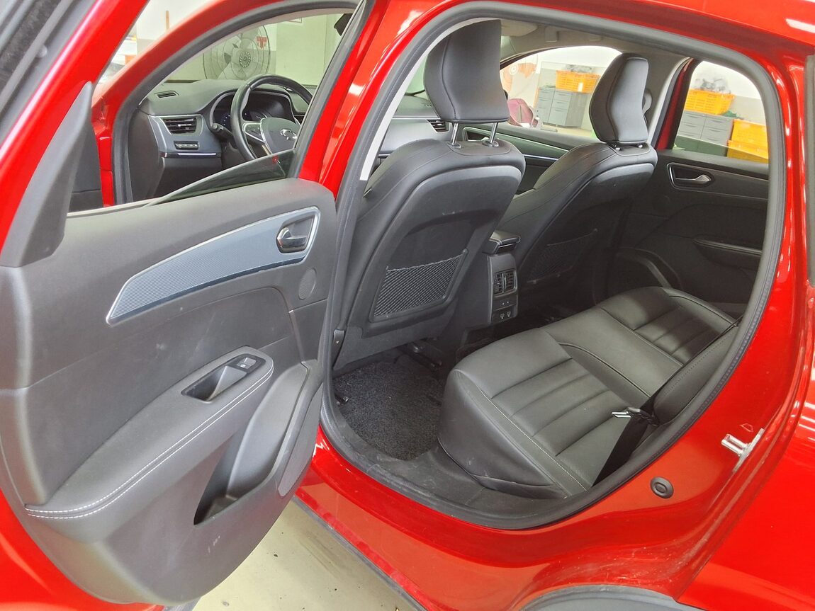 RENAULT (SAMSUNG) XM3 1.6 GTe RE 2022 - zdjęcie 12