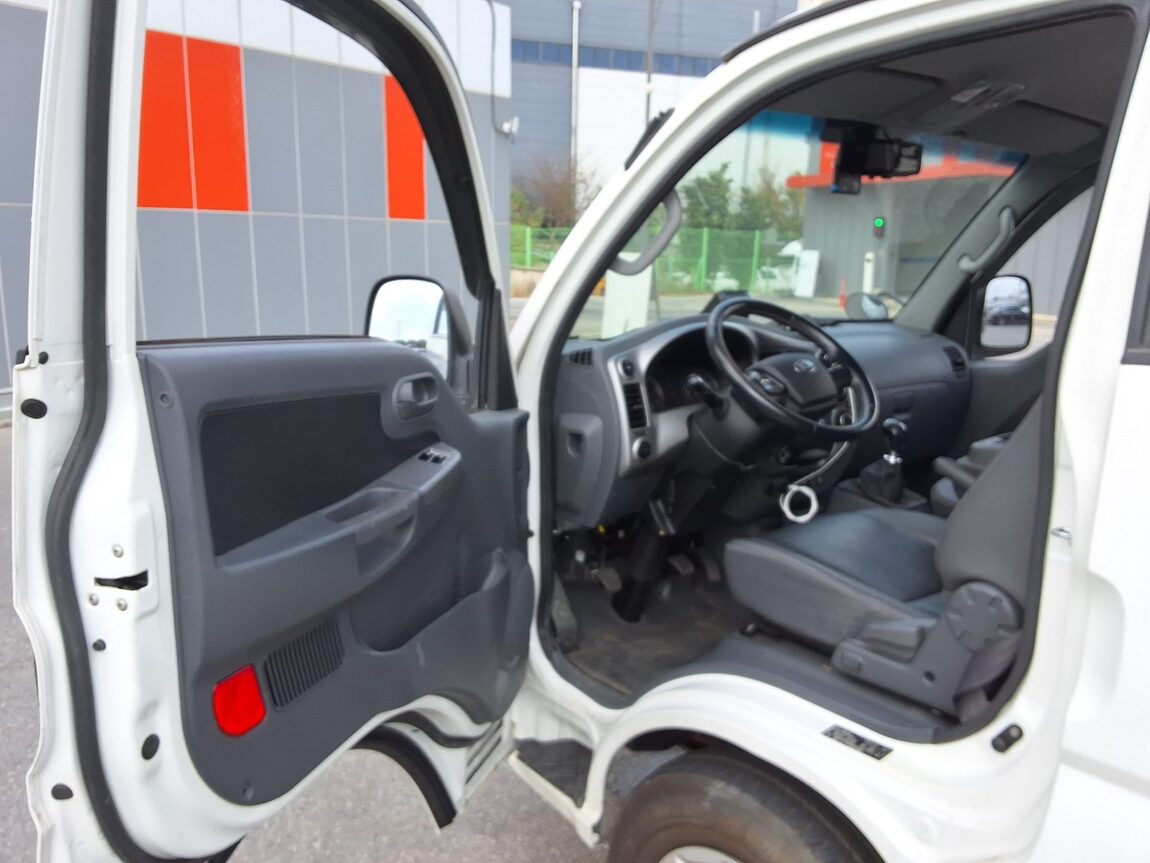 KIA THE NEW BONGO III CARGO WING BODY MANUAL 2022 - zdjęcie 10