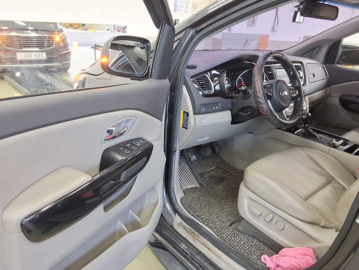 KIA ALL NEW CARNIVAL 9-SEATER DIESEL PRESTIGE 2016 - zdjęcie 10