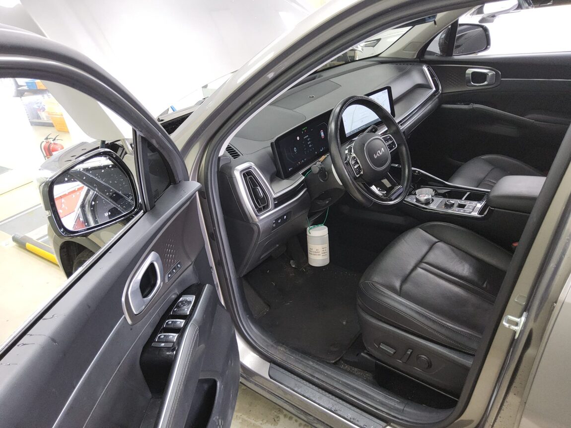 KIA THE NEW SORENTO (MQ4) 2.5 GASOLINE 4WD NOBLESSE 2024 - zdjęcie 10