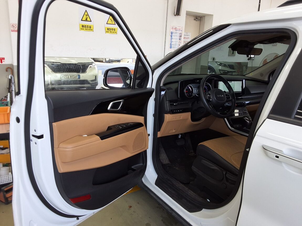 KIA NEW CARNIVAL (KA4) 9-SEATER DIESEL PRESTIGE 2023 - zdjęcie 10