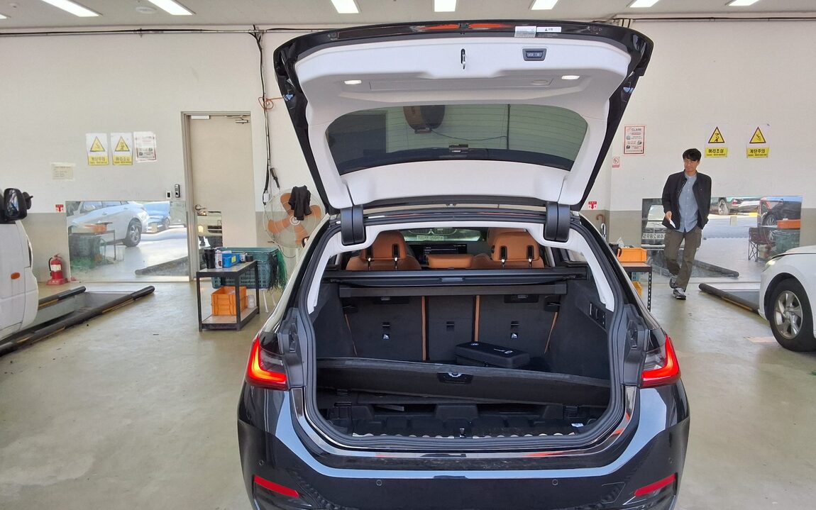 BMW 3 SERIES (7TH GEN) TOURING 320i 2026 - zdjęcie 15