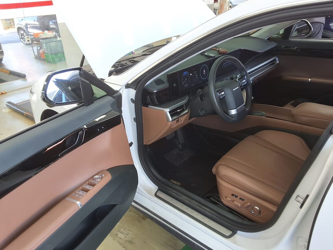 HYUNDAI THE ALL NEW GRANDEUR GASOLINE 2.5 EXCLUSIVE 2025 - zdjęcie 10