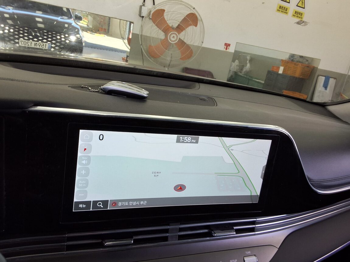 HYUNDAI THE NEW GRANDEUR IG GASOLINE 2.5 LE BLANC 2023 - zdjęcie 17