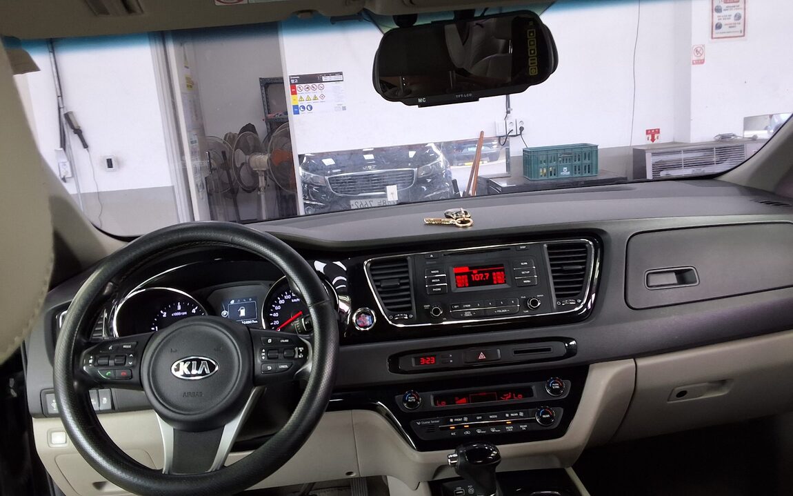 KIA ALL NEW CARNIVAL 9-SEATER DIESEL PRESTIGE 2016 - zdjęcie 11