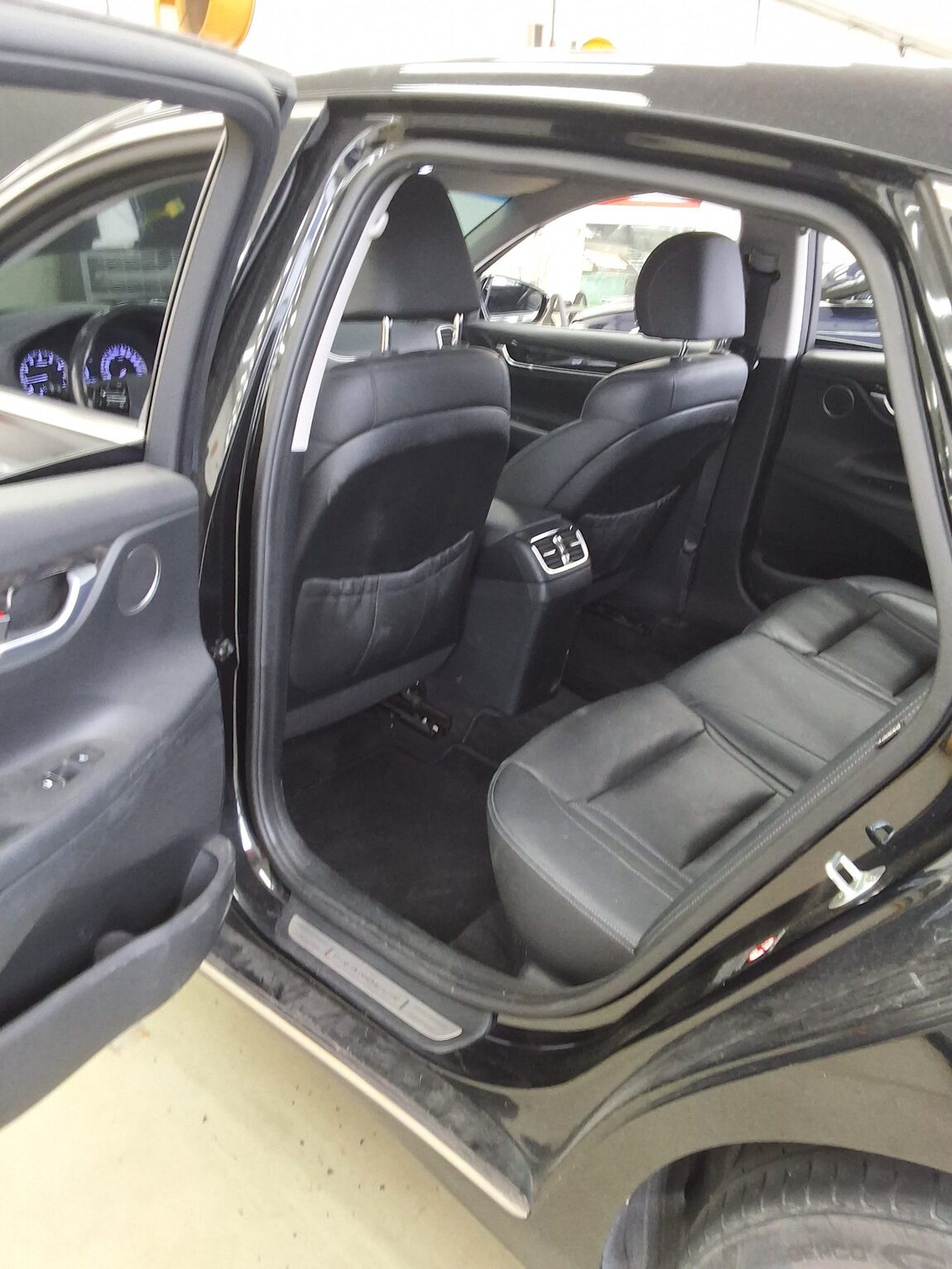 HYUNDAI GRANDEUR IG 3.0 LPi RENTAL CAR MODERN 2018 - zdjęcie 12