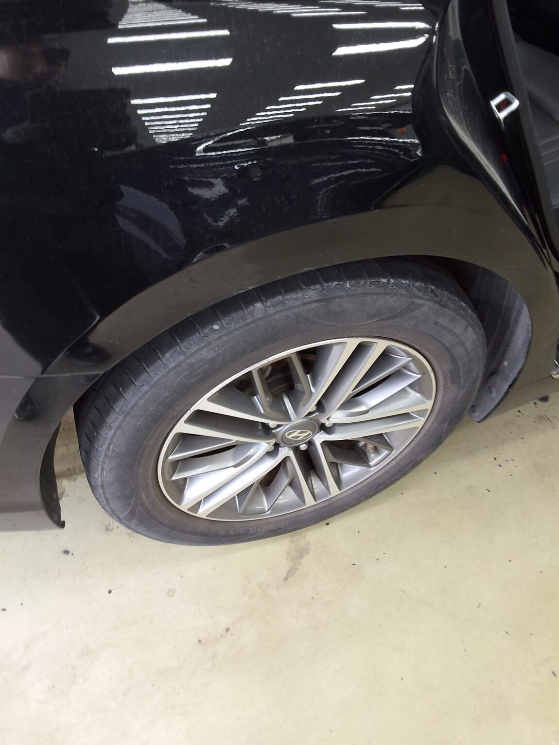 HYUNDAI GRANDEUR IG 3.0 LPi RENTAL CAR MODERN 2018 - zdjęcie 23