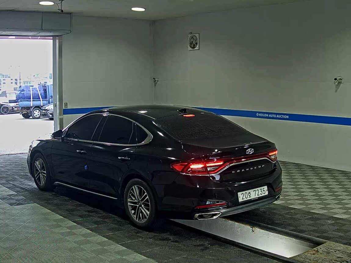 HYUNDAI GRANDEUR IG 3.0 LPi RENTAL CAR MODERN 2018 - zdjęcie 6