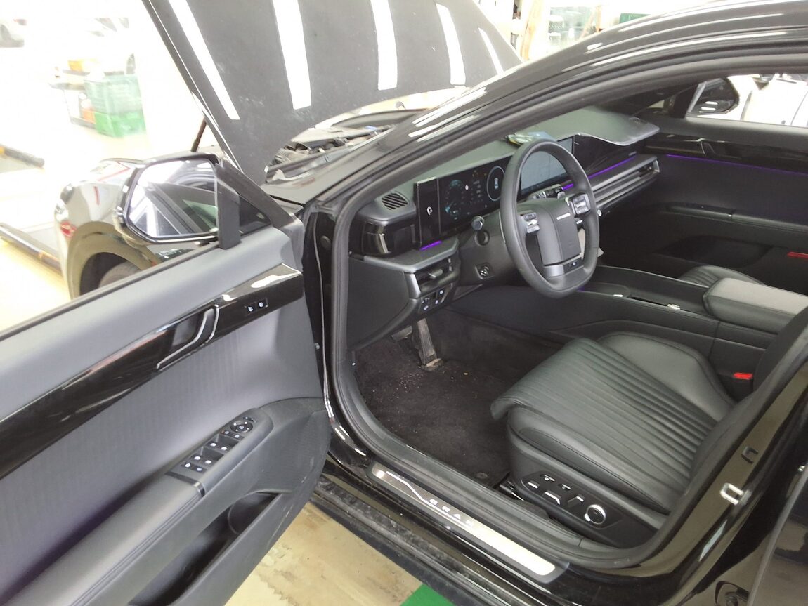 HYUNDAI THE ALL NEW GRANDEUR GASOLINE 3.5 AWD CALLIGRAPHY BLACK INK 2025 - zdjęcie 10