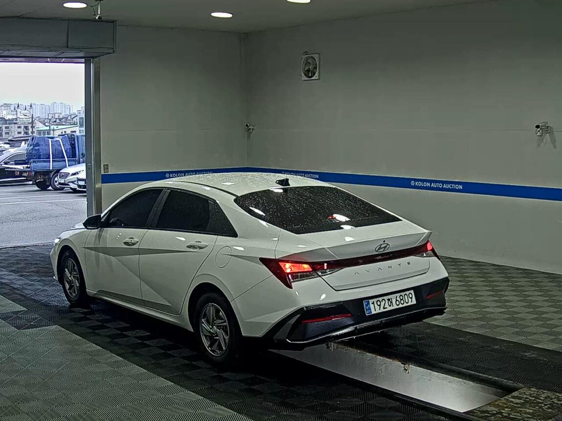 HYUNDAI THE NEW AVANTE (CN7) GASOLINE 1.6 SMART 2024 - zdjęcie 6