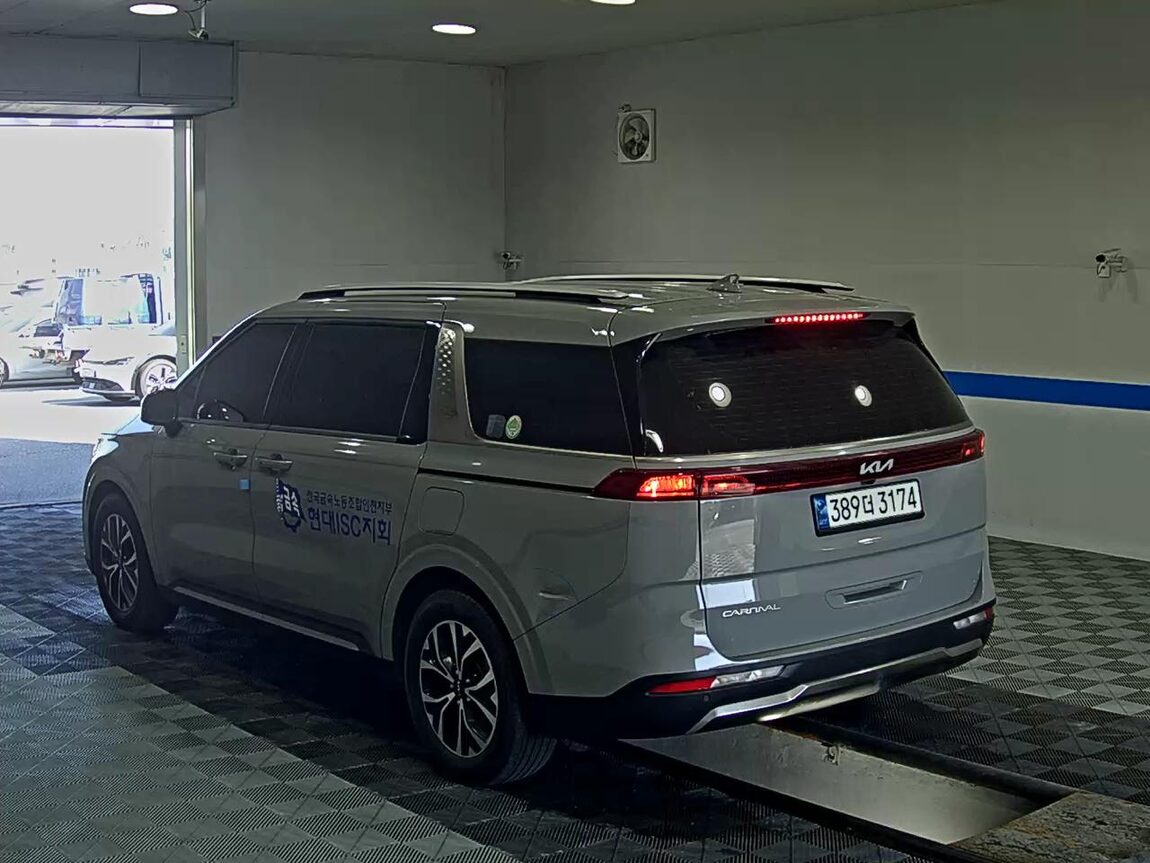 KIA NEW CARNIVAL (KA4) 9-SEATER DIESEL NOBLESSE 2023 - zdjęcie 6