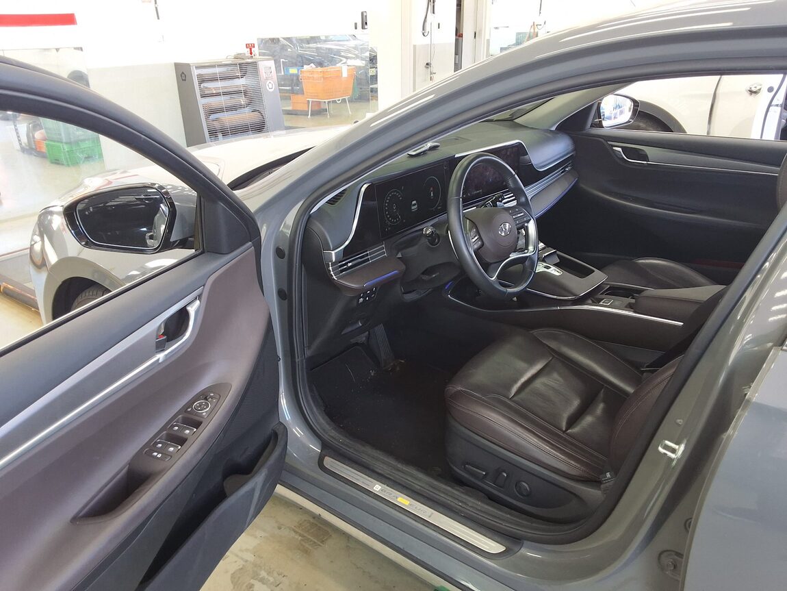 HYUNDAI THE NEW GRANDEUR IG GASOLINE 2.5 PREMIUM CHOICE 2021 - zdjęcie 10
