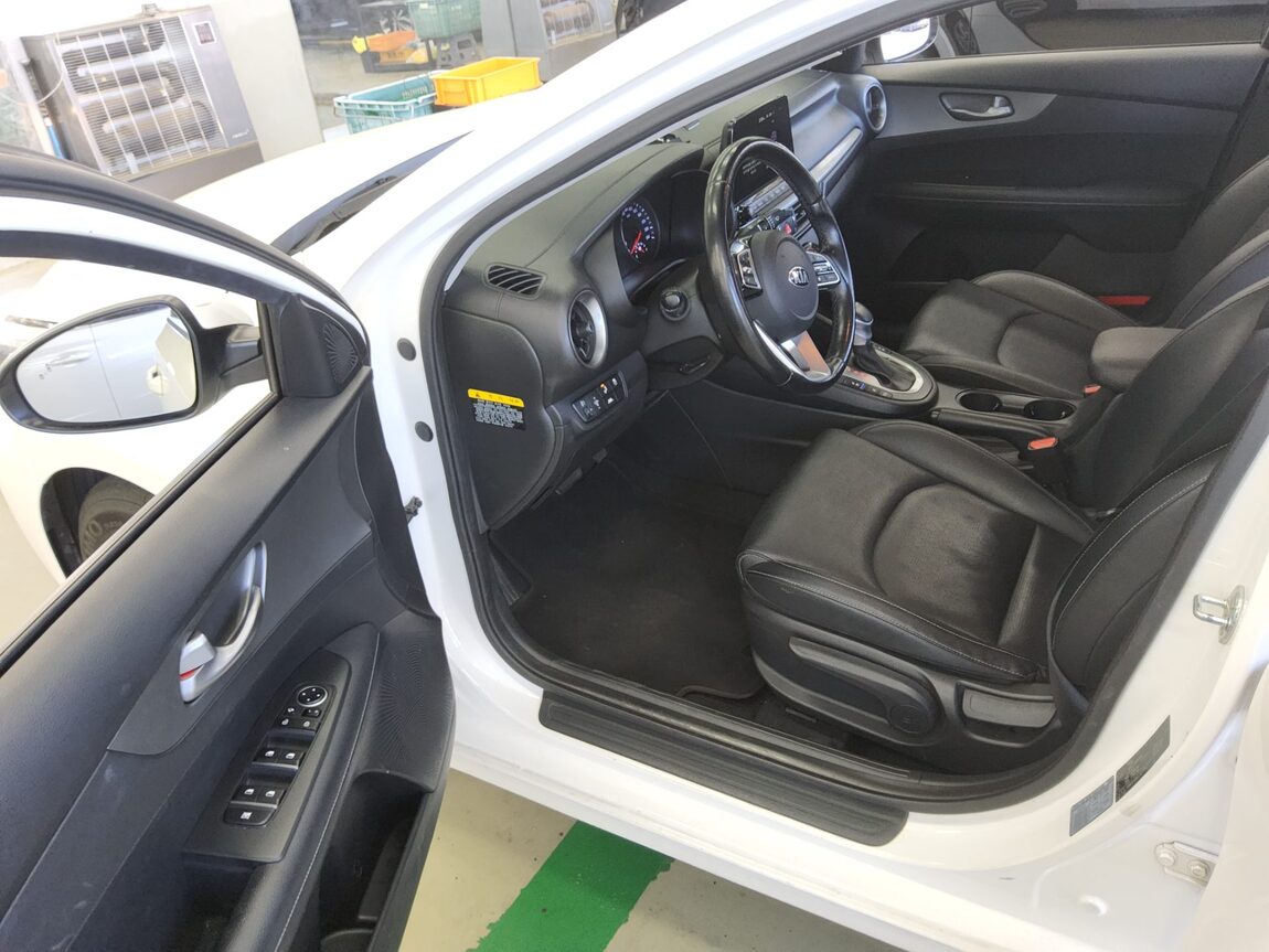 KIA ALL NEW K3 1.6 GASOLINE LUXURY 2020 - zdjęcie 10