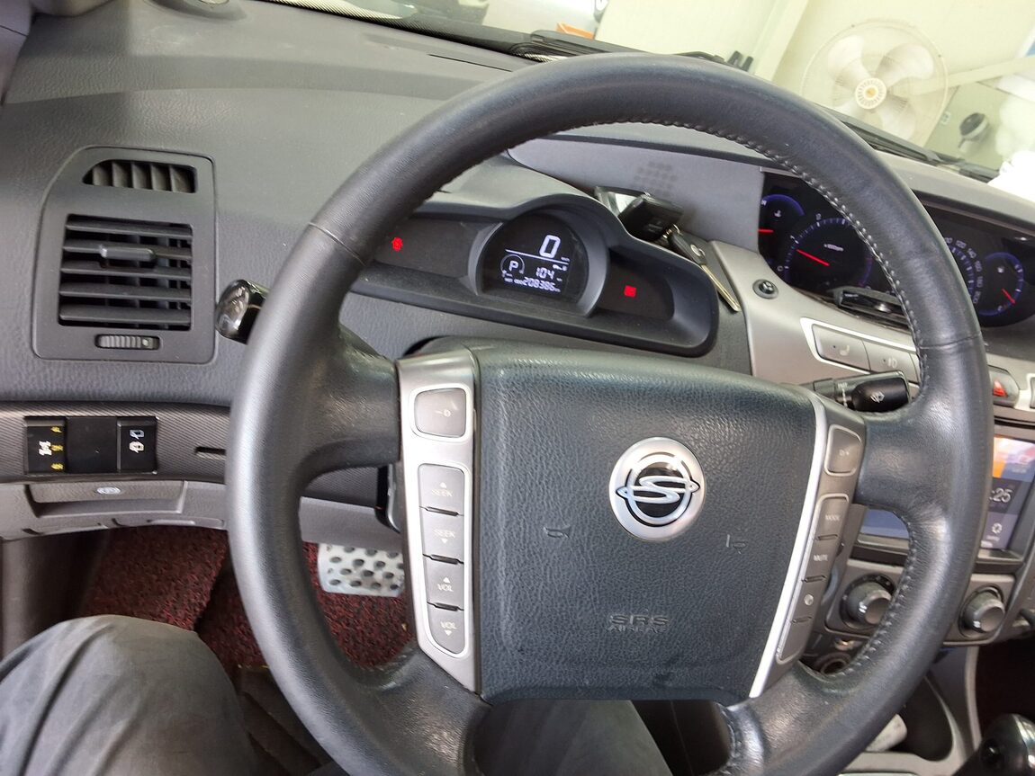 KG MOBILITY (SSANGYONG) KORANDO TOURISMO 2.0 4WD 9-SEATER LT 2014 - zdjęcie 23