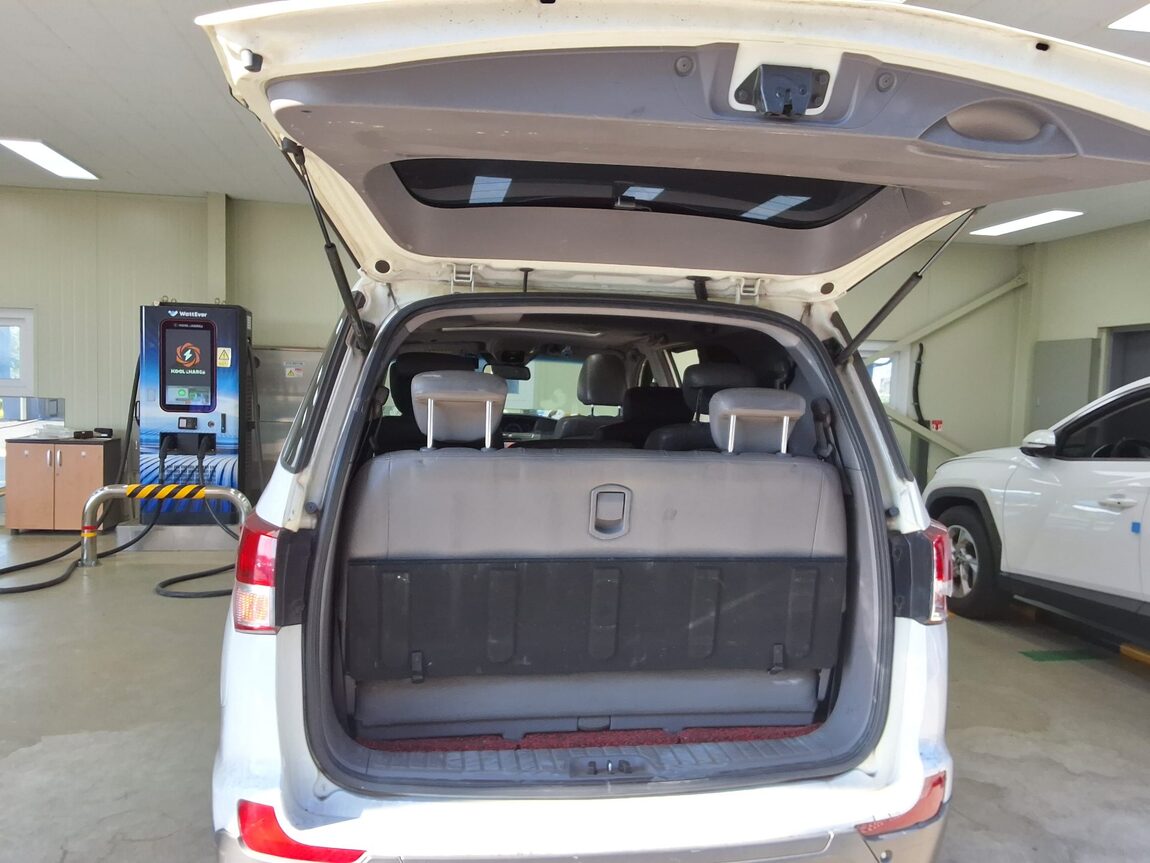 KG MOBILITY (SSANGYONG) KORANDO TOURISMO 2.0 4WD 9-SEATER LT 2014 - zdjęcie 16