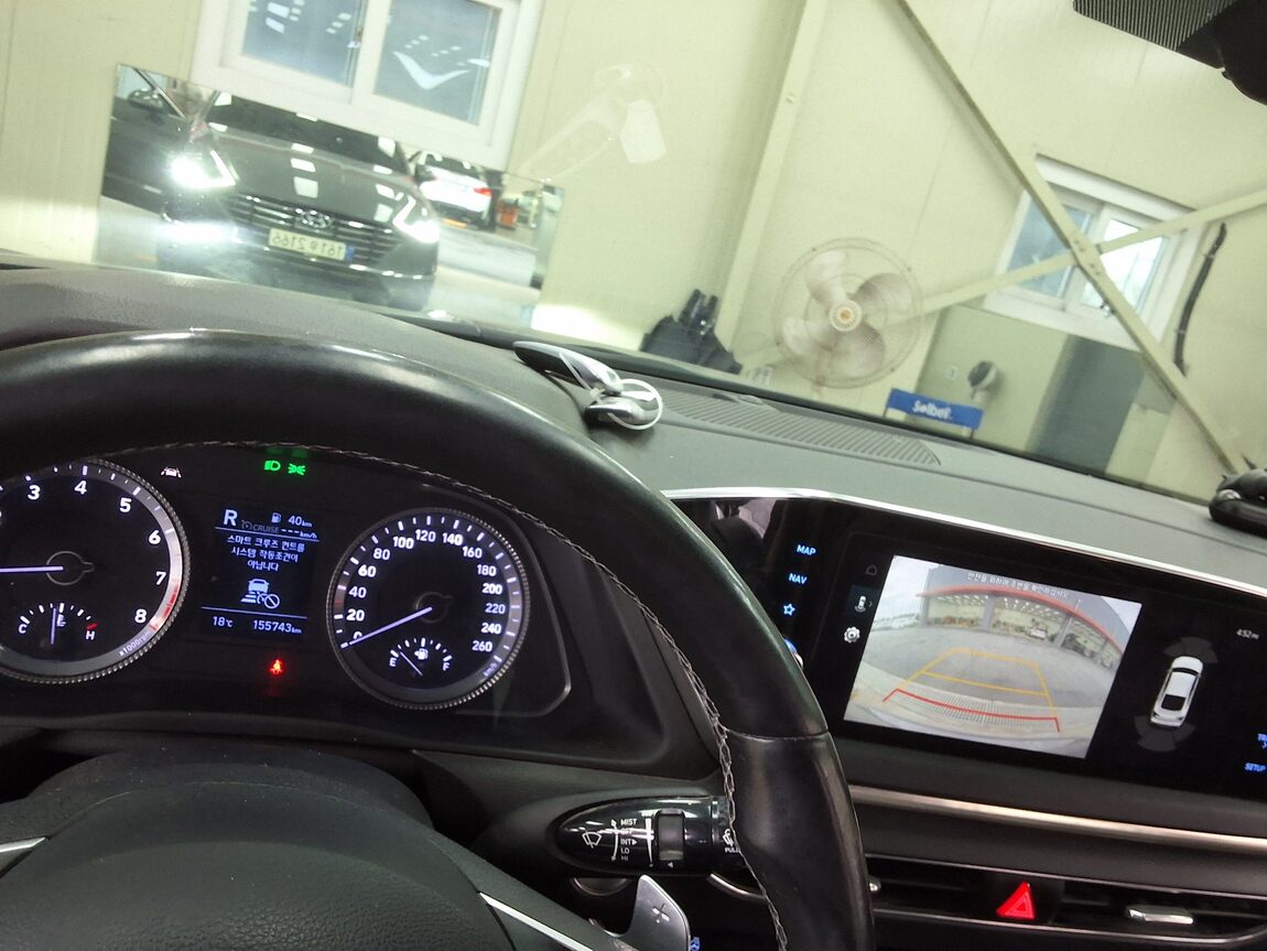 HYUNDAI SONATA (DN8) G2.0 PREMIUM FAMILY 2021 - zdjęcie 25