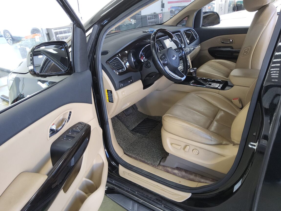 KIA THE NEW CARNIVAL 9-SEATER DIESEL NOBLESSE SPECIAL 2019 - zdjęcie 10