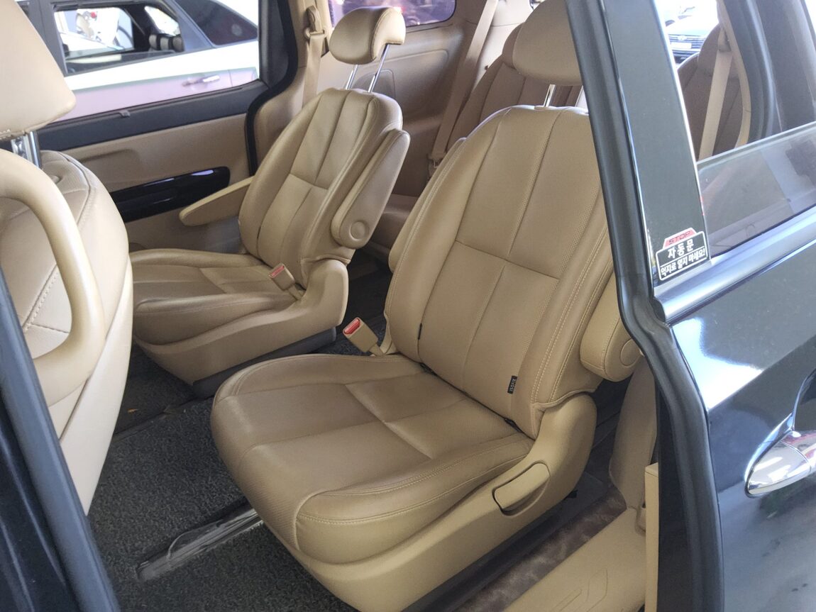 KIA THE NEW CARNIVAL 9-SEATER DIESEL NOBLESSE SPECIAL 2019 - zdjęcie 12