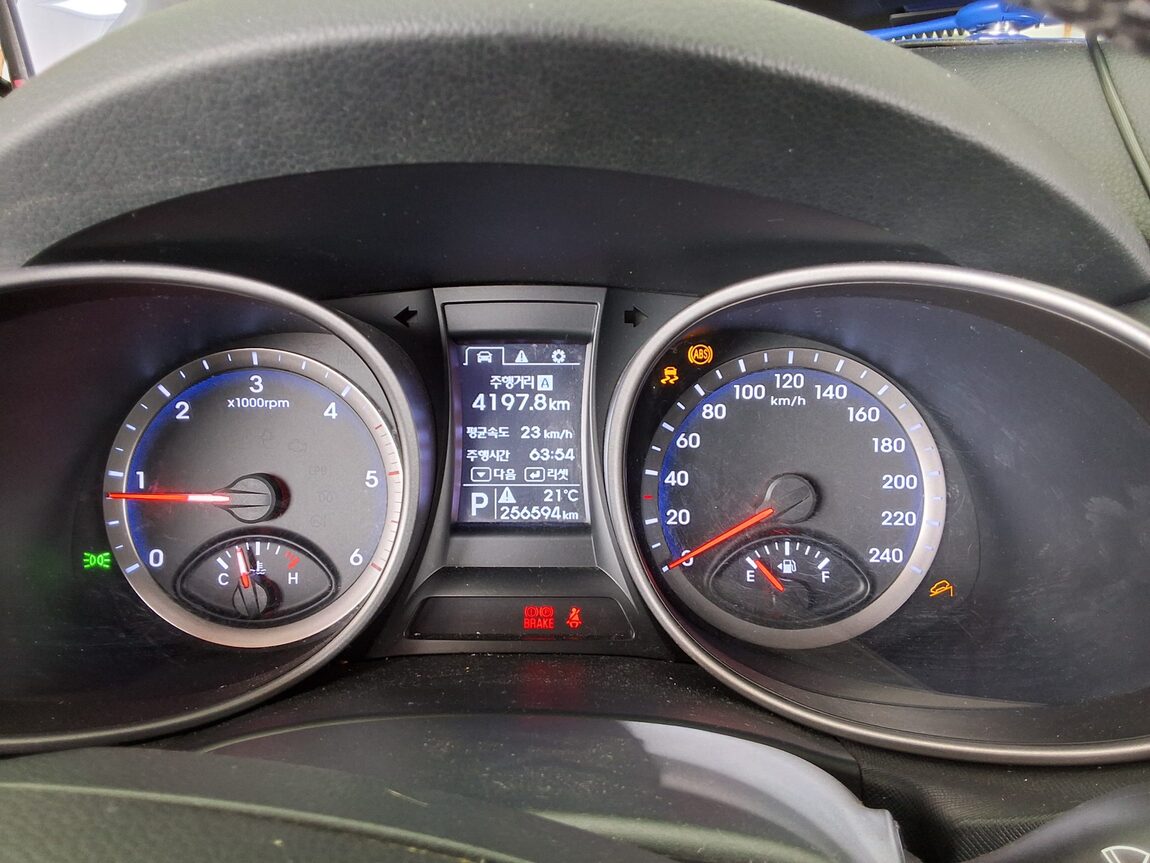 HYUNDAI SANTA FE (DM) DIESEL R2.0 2WD MODERN 2013 - zdjęcie 9