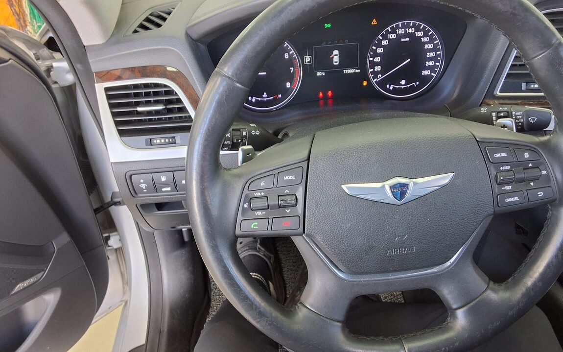 HYUNDAI GENESIS DH G330 AWD PREMIUM 2015 - zdjęcie 17