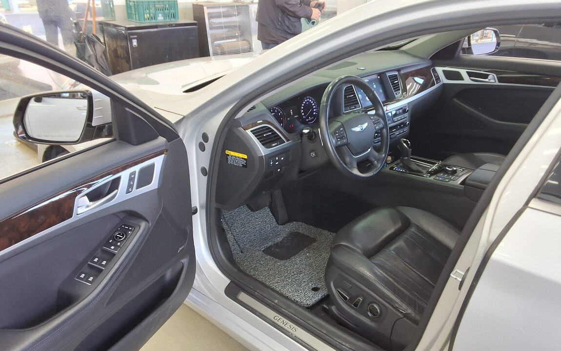 HYUNDAI GENESIS DH G330 AWD PREMIUM 2015 - zdjęcie 10