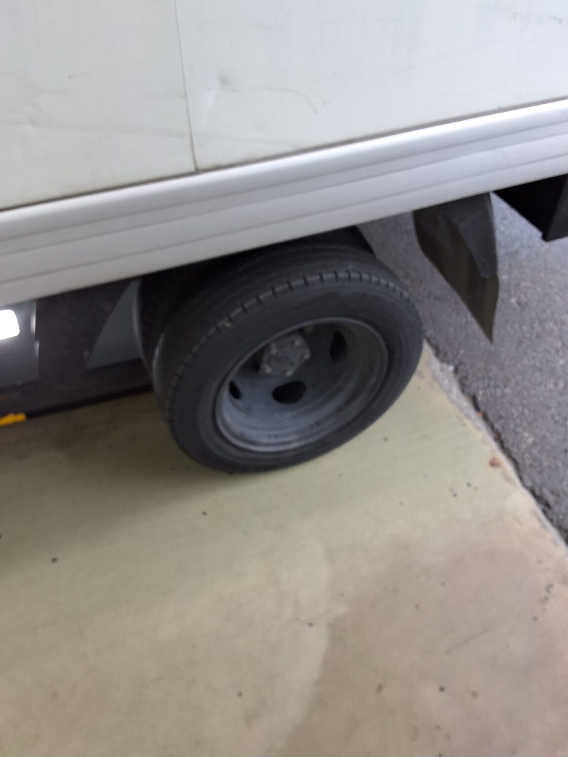 KIA BONGO III CARGO BUILT-IN BOX TRUCK 1 TON KING CAB 2015 - zdjęcie 20