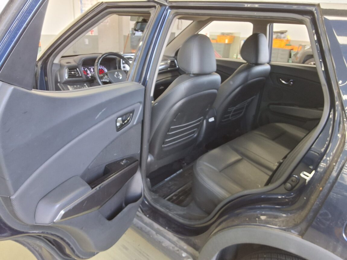 KG MOBILITY (SSANGYONG) VERY NEW TIVOLI 1.6 DIESEL 2WD V5 2020 - zdjęcie 12