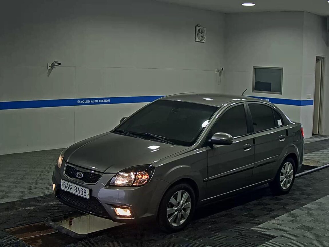 KIA PRIDE (NEW) 4-DOOR 1.6 CVVT SLX 2010 - zdjęcie 2