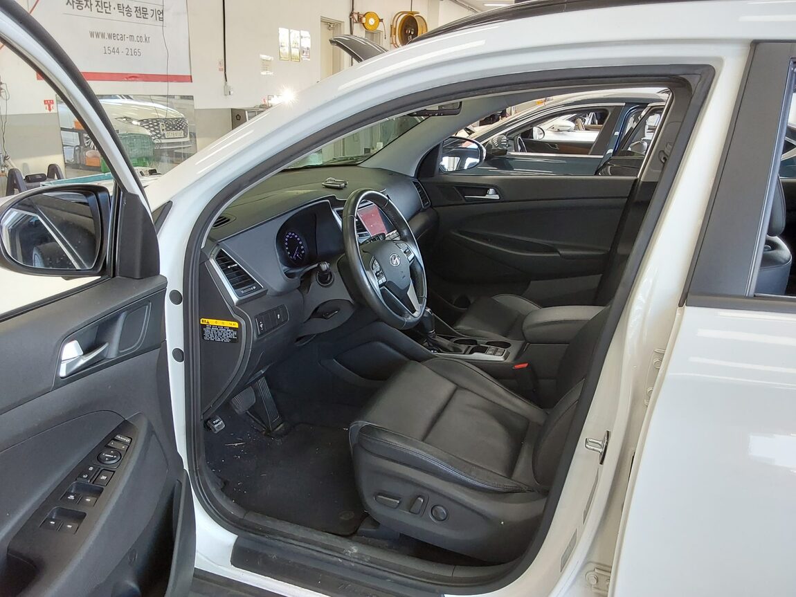 HYUNDAI ALL NEW TUCSON DIESEL 1.7 2WD MODERN 2016 - zdjęcie 10