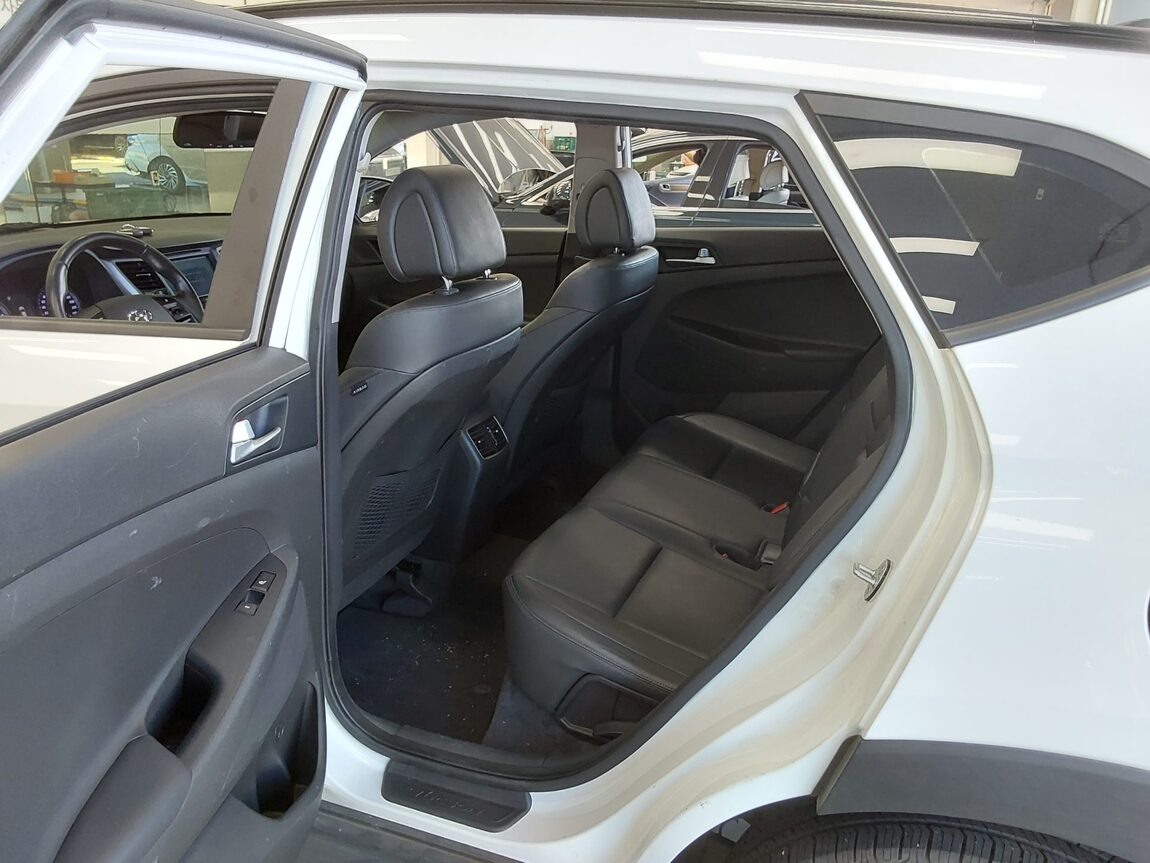 HYUNDAI ALL NEW TUCSON DIESEL 1.7 2WD MODERN 2016 - zdjęcie 12