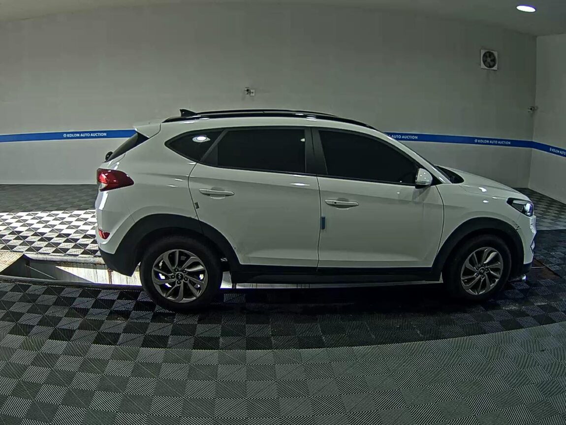 HYUNDAI ALL NEW TUCSON DIESEL 1.7 2WD MODERN 2016 - zdjęcie 4
