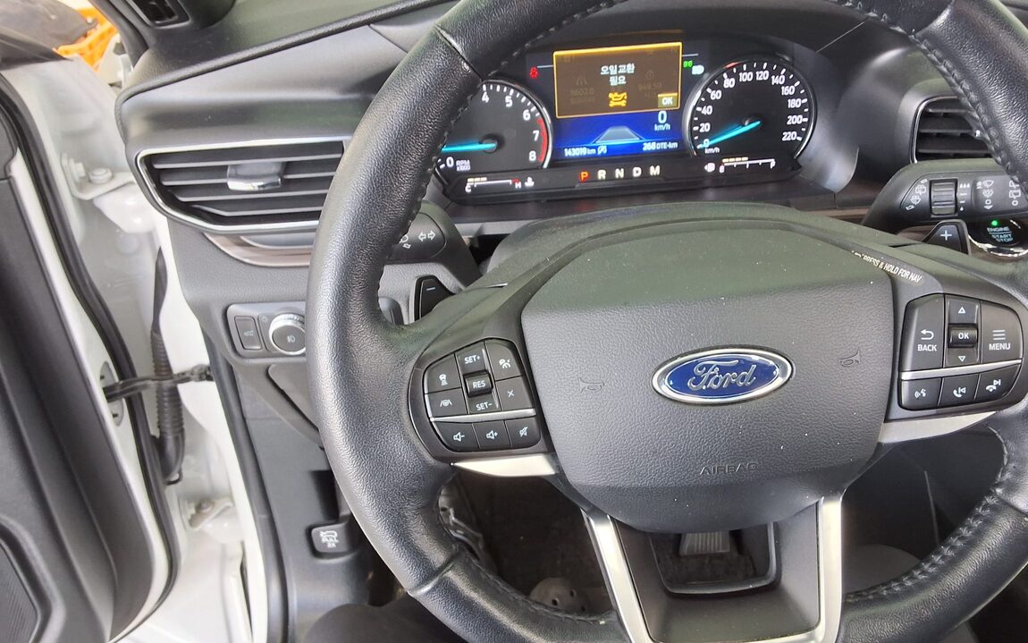FORD EXPLORER (6TH GEN) 2.3 AWD LIMITED 2020 - zdjęcie 17